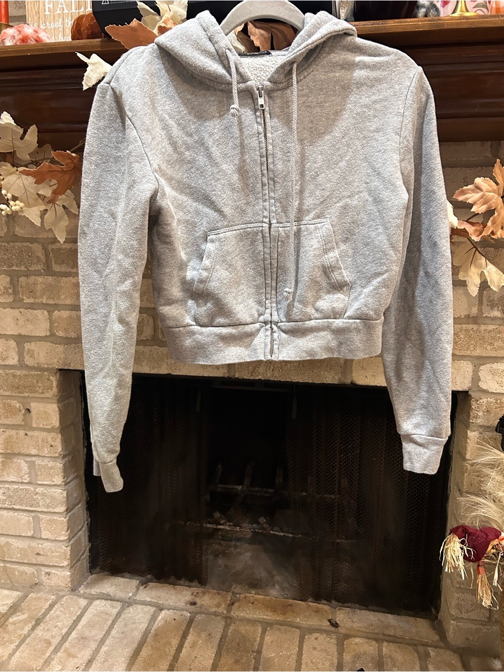Brandy Melville Light Gray Cropped Zip Hoodie EUC